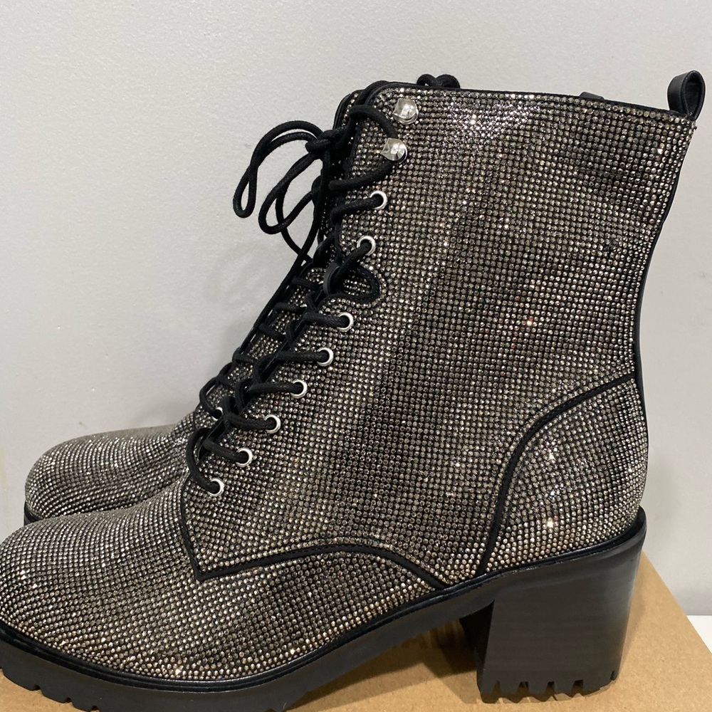 Brand new Steve Madden Rhinestone lug boot